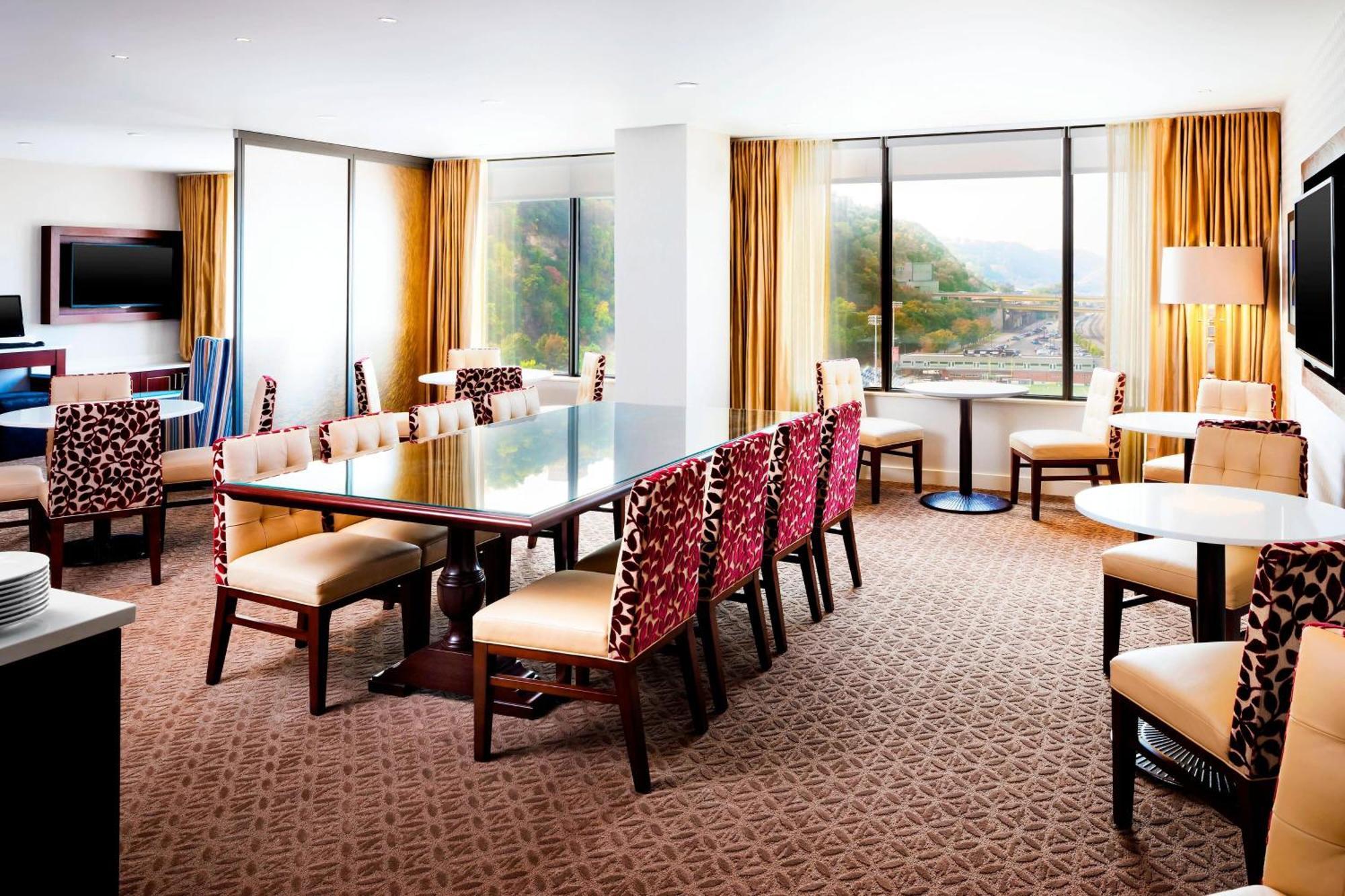 Sheraton Pittsburgh Hotel At Station Square Εξωτερικό φωτογραφία